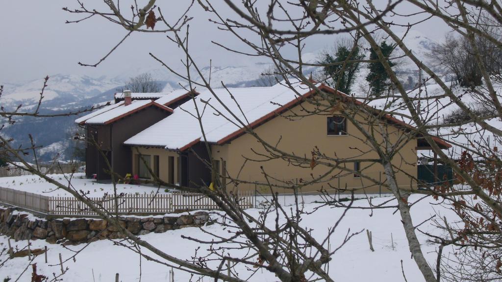 Apartamentos La Senda San Juan de Parres Buitenkant foto