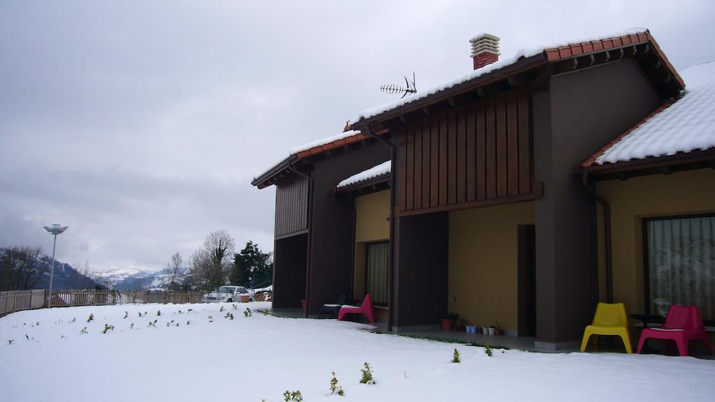 Apartamentos La Senda San Juan de Parres Buitenkant foto