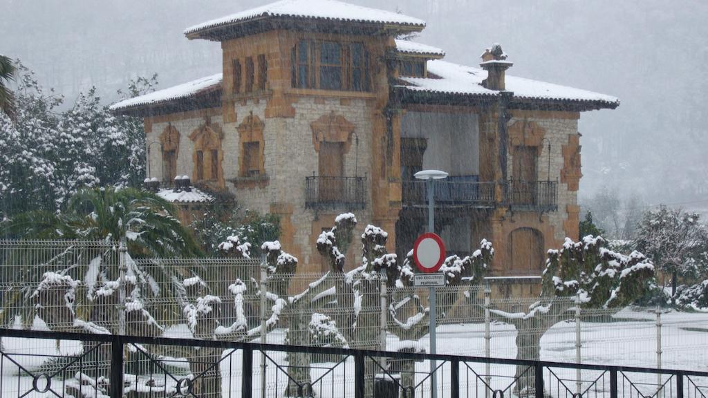 Apartamentos La Senda San Juan de Parres Buitenkant foto
