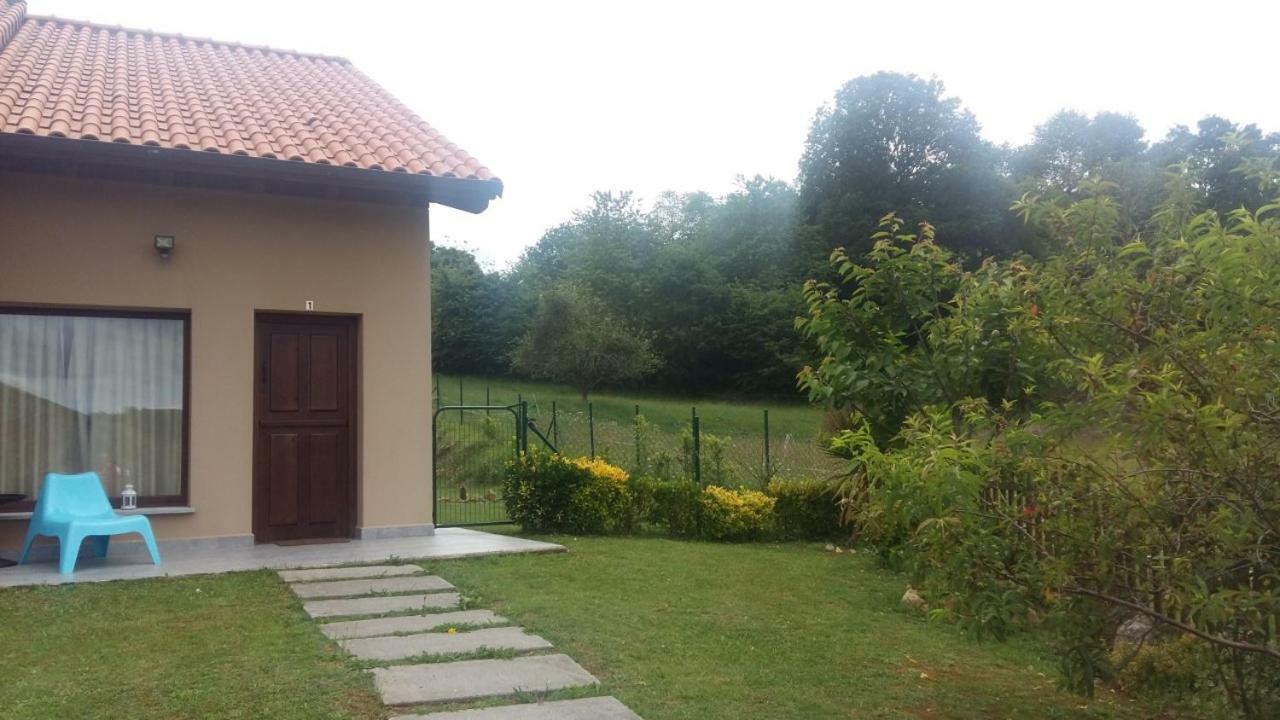 Apartamentos La Senda San Juan de Parres Buitenkant foto